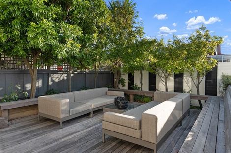 Photo of property in 131 Churchill Road, Rothesay Bay, Auckland, 0630