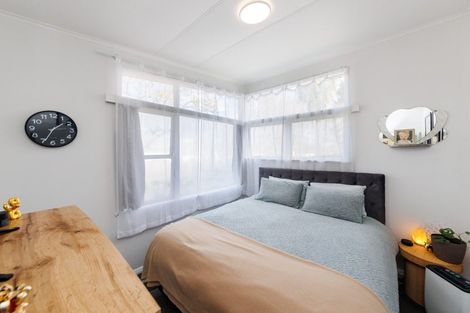 Photo of property in 19 Keeling Street, West End, Palmerston North, 4412
