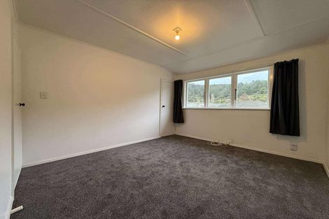 Photo of property in 9 Wainhouse Street, Stokes Valley, Lower Hutt, 5019