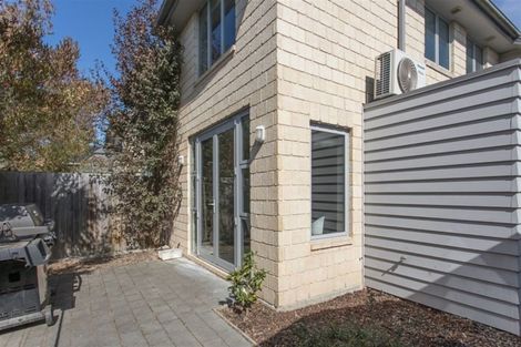 Photo of property in 90c Mandeville Street, Riccarton, Christchurch, 8011