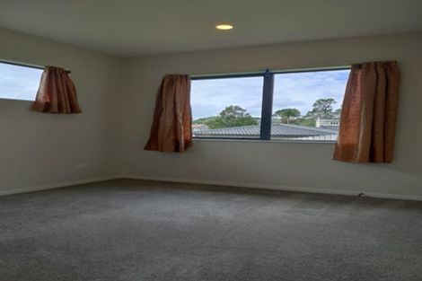 Photo of property in 12 Han Court, Glen Eden, Auckland, 0602
