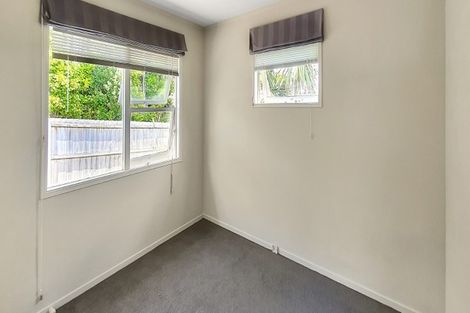 Photo of property in 1/44 Stanley Road, Glenfield, Auckland, 0629