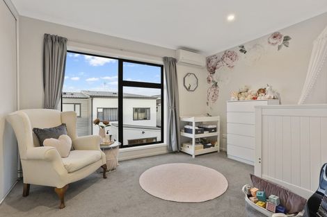 Photo of property in 7 Sacred Kingfisher Road, Hobsonville, Auckland, 0616