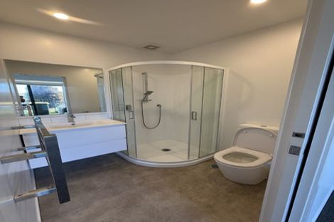 Photo of property in 2/504 Don Buck Road, Massey, Auckland, 0614