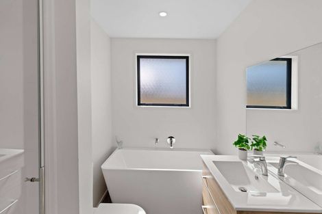 Photo of property in 30 Oldfield Lane, Marton, 4710