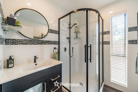 Photo of property in 33 Fenchurch Grove, Stokes Valley, Lower Hutt, 5019