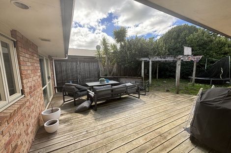 Photo of property in 19 Les Fisher Place, Pukekohe, 2120