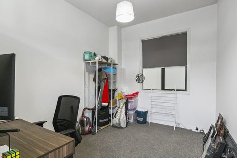 Photo of property in Endeavour Apartments, 18/125u Thorndon Quay, Pipitea, Wellington, 6011