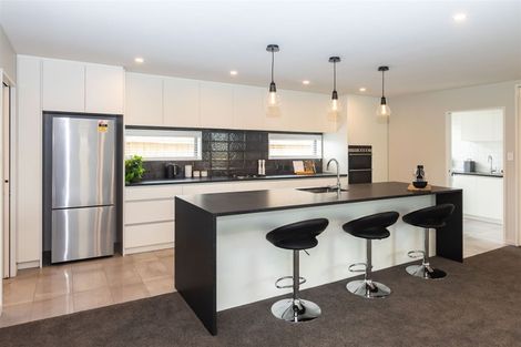 Photo of property in 11 Loch Tanna Way, Broomfield, Christchurch, 8042