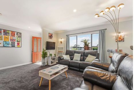 Photo of property in 8 Hobhouse Street, Stoke, Nelson, 7011