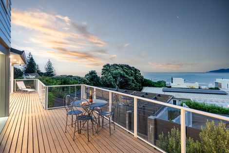 Photo of property in 39a Wharemauku Road, Raumati Beach, Paraparaumu, 5032