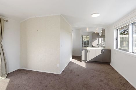 Photo of property in 6 Matenga Street, Waikanae, 5036