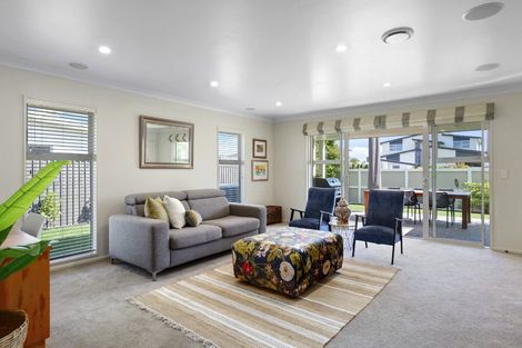 Photo of property in 42 Westpark Drive, Burnside, Christchurch, 8053