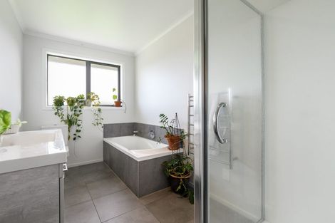 Photo of property in 1 Antrim Glade, Welcome Bay, Tauranga, 3175