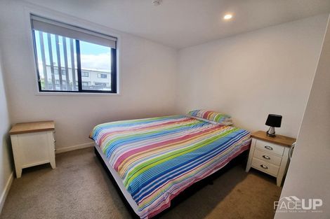 Photo of property in 4/169 Hobsonville Point Road, Hobsonville, Auckland, 0616