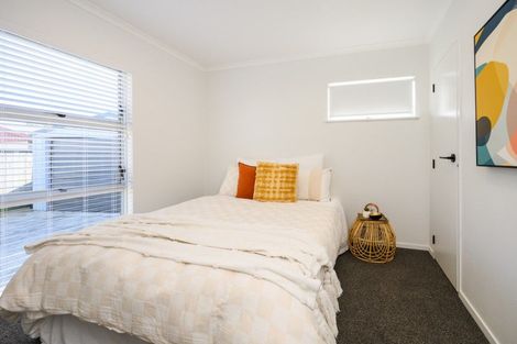 Photo of property in 9 Pinedale Parade, Milson, Palmerston North, 4414