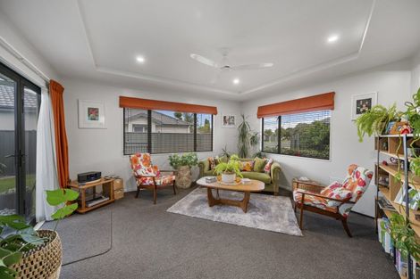 Photo of property in 9 Harrison Court, Clive, 4102