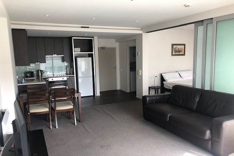 Photo of property in Summit Apartments, 2/184 Molesworth Street, Thorndon, Wellington, 6011