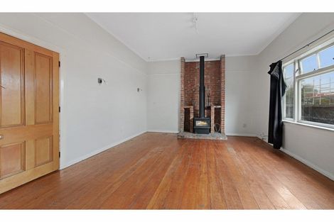 Photo of property in 37 Gresford Street, Edgeware, Christchurch, 8013