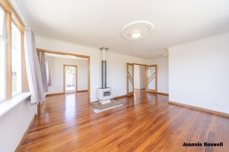 Photo of property in 22a Roberts Line, Kelvin Grove, Palmerston North, 4414