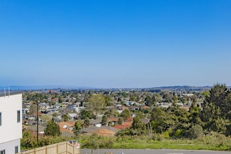 Photo of property in 10a Kotahitanga Street, Papakura, 2110