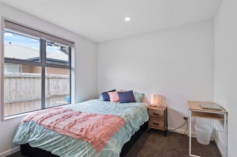 Photo of property in 27 Davaar Crescent, Broomfield, Christchurch, 8042