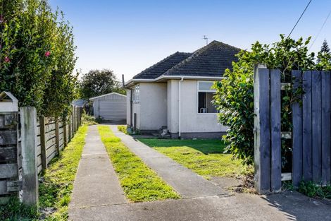 Photo of property in 10 Acourt Street, Hawera, 4610