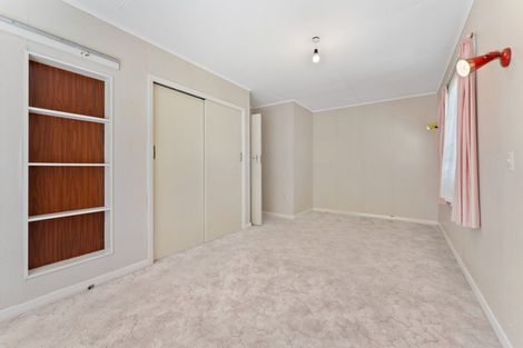 Photo of property in 1 Trent Street, Rongotea, 4476