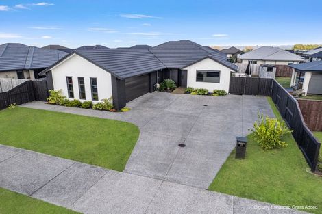 Photo of property in 38 Manawa Road, Papamoa Beach, Papamoa, 3118