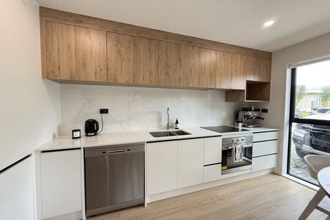 Photo of property in 1/9 Kamaka Road, Mangere Bridge, Auckland, 2022