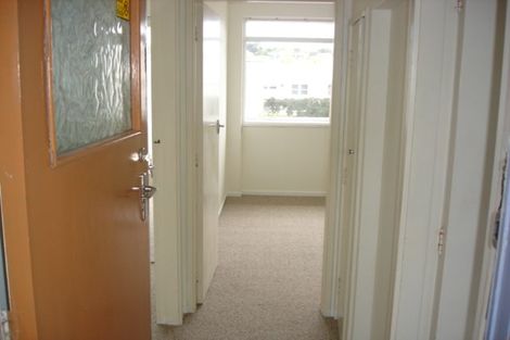 Photo of property in Milford Court Flats, 515u9 Adelaide Road, Berhampore, Wellington, 6023
