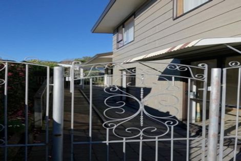 Photo of property in 54 Palatine Terrace, Saint Martins, Christchurch, 8022