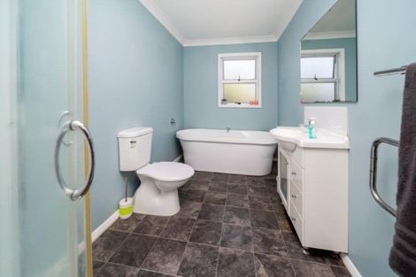 Photo of property in 43 Grey Street, Normanby, Hawera, 4614