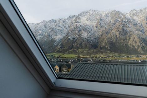 Photo of property in 43 Barn Road, Jacks Point, 9371