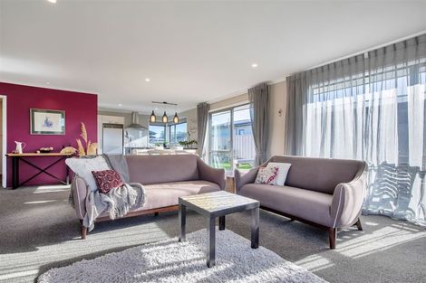 Photo of property in 7 Jade Court, Rolleston, 7614