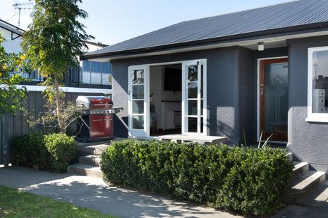 Photo of property in 6 Lee Road, Taradale, Napier, 4112