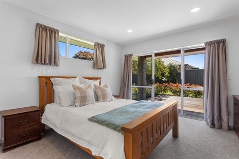 Photo of property in 14 Pearce Place, Kaiapoi, 7630