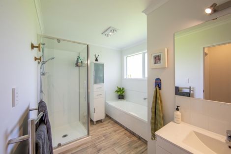 Photo of property in 38 Seascape Crescent, Waipu, 0582