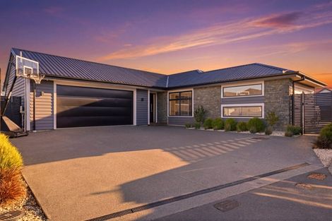 Photo of property in 5 Tulett Park Drive, Casebrook, Christchurch, 8051