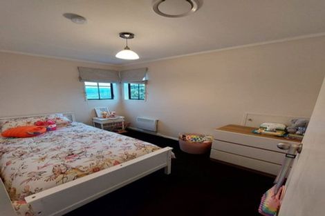 Photo of property in 17 Mallard Grove, Churton Park, Wellington, 6037