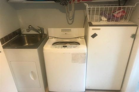 Photo of property in 98 Reynella Drive, Massey, Auckland, 0614