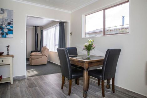Photo of property in 14 Ries Street, Dannevirke, 4930