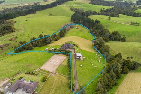 Photo of property in 42c Kaipara View Road, Helensville, 0875