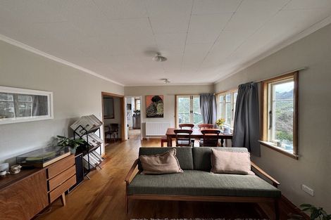 Photo of property in 111 Nevay Road, Miramar, Wellington, 6022