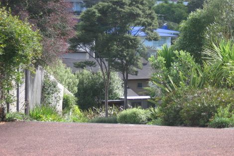 Photo of property in 21 Chamari Close, Titirangi, Auckland, 0604