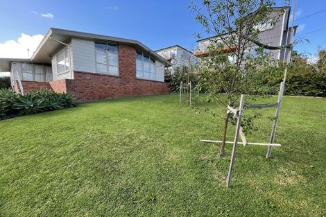 Photo of property in 9 Gilliam Street, New Lynn, Auckland, 0600