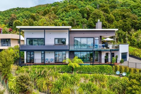Photo of property in 23 Marina Drive, Waikawa, Picton, 7220