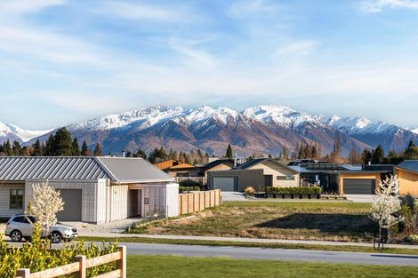 Photo of property in 6 Doug Ledgerwood Drive, Wanaka, 9305