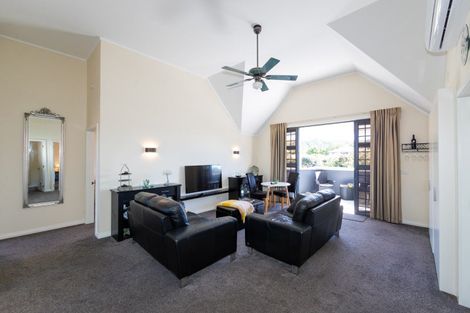 Photo of property in 38 Kensington Drive, Taradale, Napier, 4112