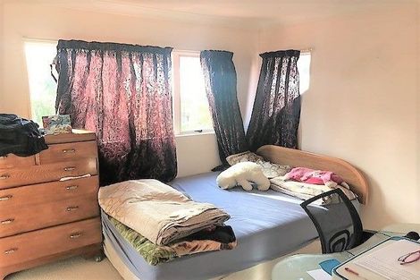 Photo of property in 99b Hutchinson Avenue, New Lynn, Auckland, 0600